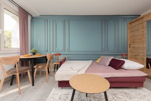 스튜디오, 발코니 | 2 개의 침실, 침대 시트