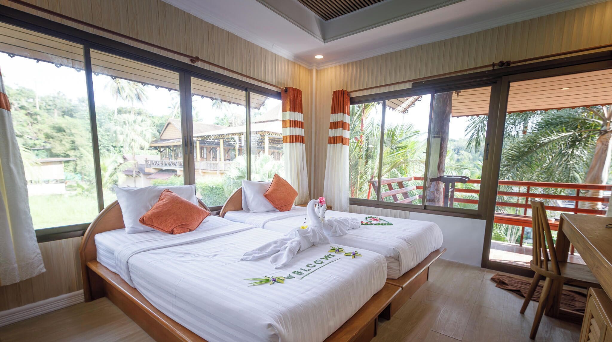 Superior Twin Room | Blackout drapes, soundproofing, WiFi (free)