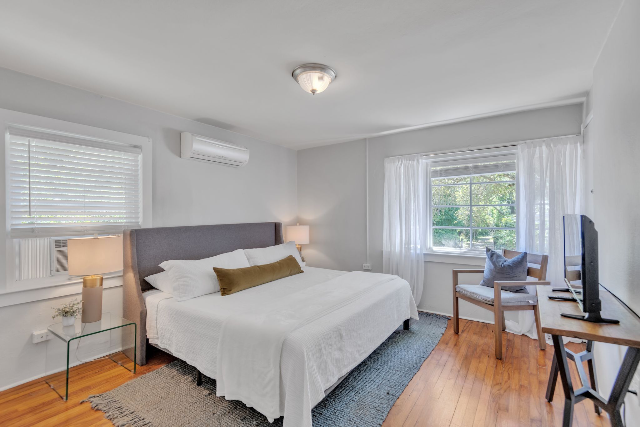 2 Schlafzimmer, Schreibtisch, Bügeleisen/Bügelbrett, kostenloses WLAN