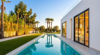 20 minutes from Sitges/Car Amaizing Villa Blue Sky High Design