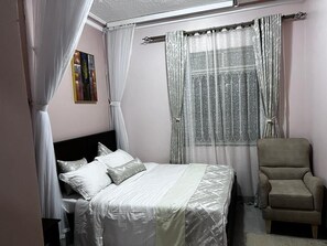 2 Schlafzimmer, Bügeleisen/Bügelbrett, WLAN, Bettwäsche