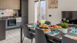 Dining - Casa Ulivo by Interhome (Porlezza)