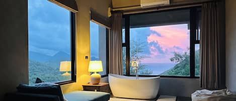 Elite Double Room | Free WiFi