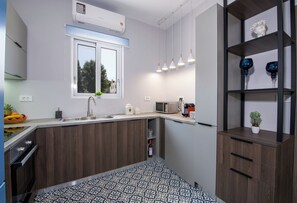 Highchair - Villa Eva Mari (Chania)