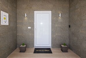Property entrance - Villa Eva Mari (Chania)