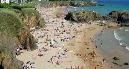 House N° 1-- Tt Cft, 3*. Free WiFi. Private terrace, Swimming pool 28°, Tennis