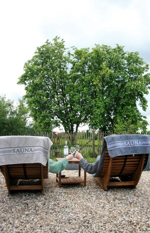 Property grounds - Vacation apartment Die Idyllische with sauna (Kleve)