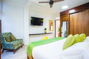 1 chambre, fer et planche à repasser, Wi-Fi, literie fournie