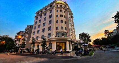 Lotus Hotel & Apartment