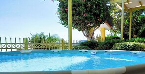 Outdoor pool - Villa "Eva" - Entire Beachwalk Holiday Home - 4 Seasons & Longer Stays (Agios Dimitrios)