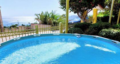 Villa "Eva" - Entire Beachwalk Holiday Home - 4 Seasons & Longer Stays