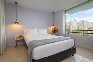 3 bedrooms, desk, iron/ironing board, travel crib