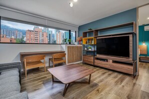 Smart TV, ping pong - Go Living 606 · Stylish 1BR Apt near Milla de Oro-AC fast Wi-Fi (Medellín)
