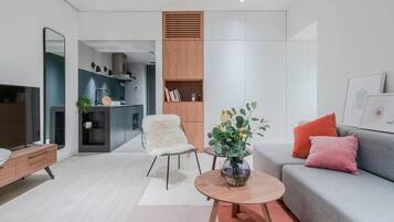 Suite Elite | Caja fuerte, escritorio, cortinas opacas y sistema de insonorización