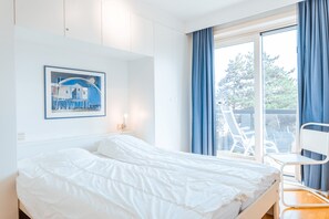 1 bedroom, WiFi - Charlotte B2 - 1-bedroom apartment 150m from the sea (De Haan)