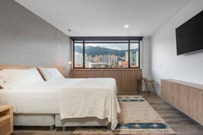 1 soveværelse, skrivebord, strygejern/strygebræt, weekendseng