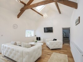 Cottage | Living area