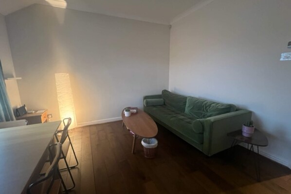 Basic Apartment, 1 Double Bed with Sofa bed | Living area
