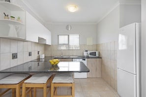 Apartment (2 Bedrooms) | Private kitchen
