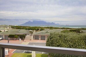 Departamento (2 Bedrooms) | Vista del balcón