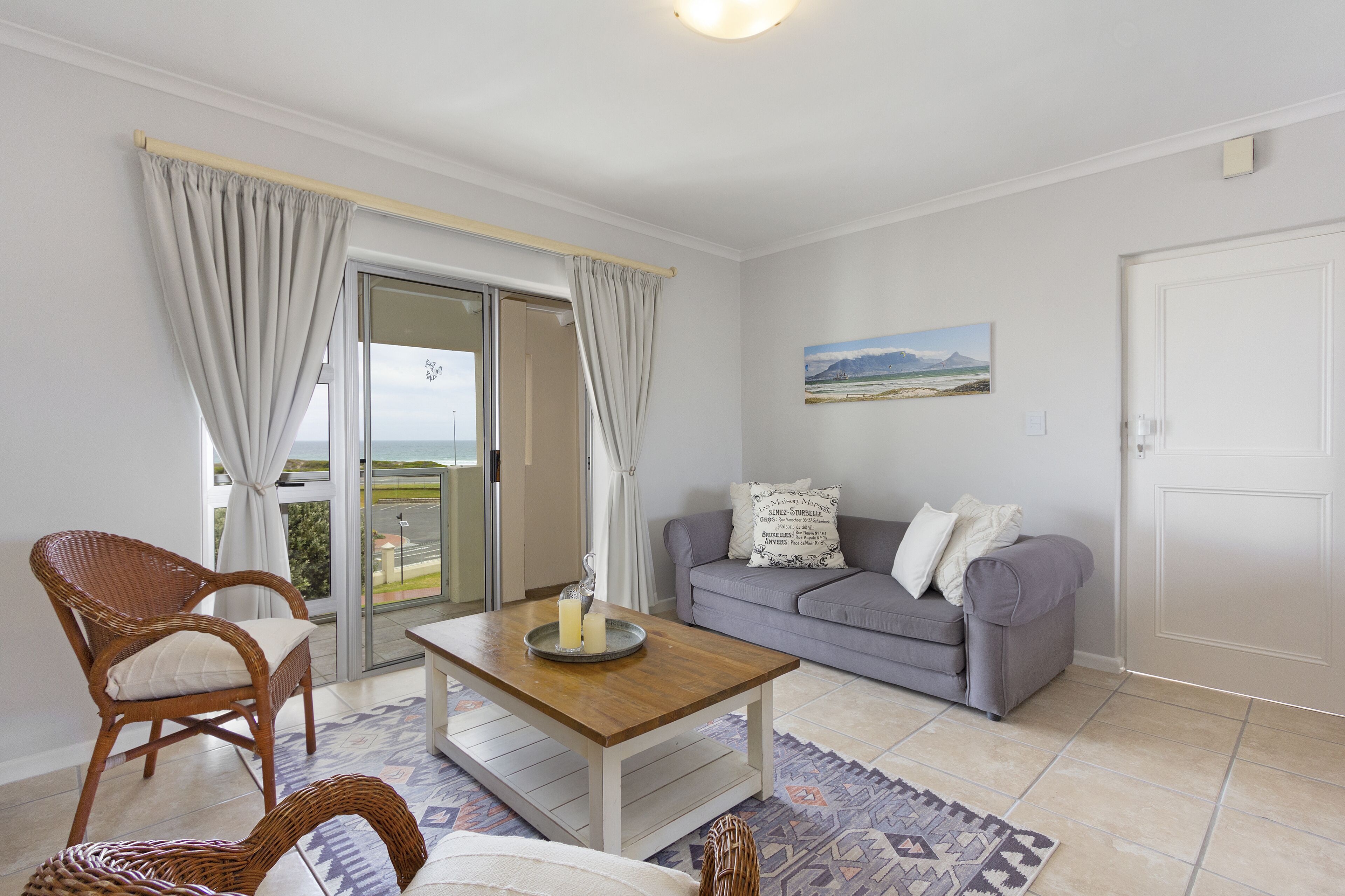 Apartment (2 Bedrooms) | Wohnbereich