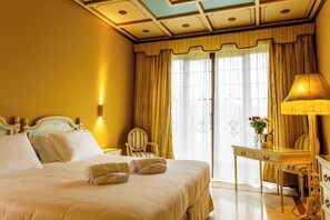 Superior Double Room, 1 Queen Bed | Minibar, in-room safe, free WiFi, bed sheets - Il castello di San Gaudenzio (Cervesina)
