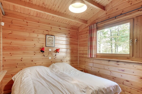 2 bedrooms, free WiFi