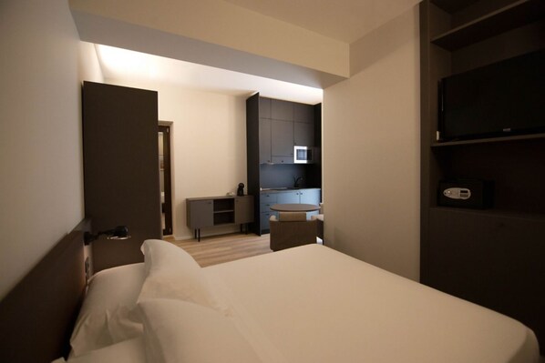 1 chambre, fer et planche à repasser, Wi-Fi, draps fournis