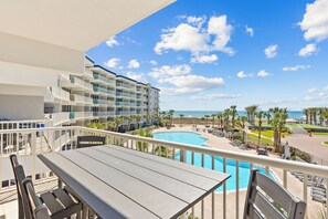 Outdoor dining - Destin West Gulfside 314 ~ Amazing Beach Views ~ Free Beach Service! (Fort Walton Beach)