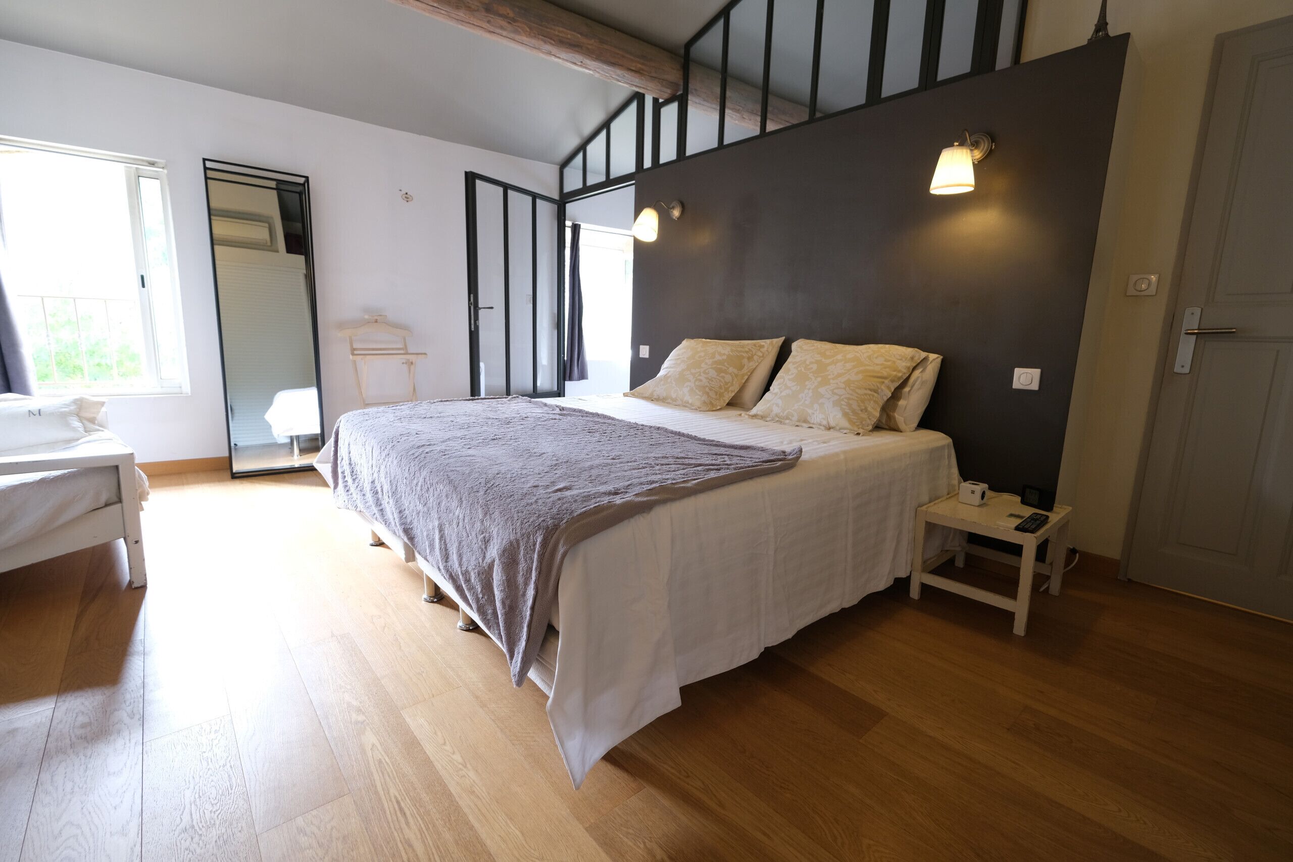 3 chambres, fer et planche à repasser, Wi-Fi gratuit, draps fournis