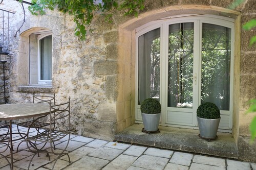 Vacation rental with pool CHEVAL BLANC LS2-413