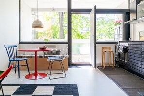 2 habitaciones, tabla de planchar con plancha y wifi gratis 