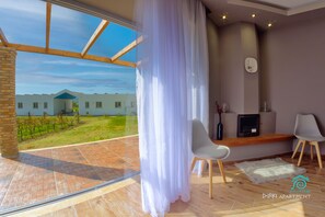 Superior Studio Suite | Free WiFi, bed sheets