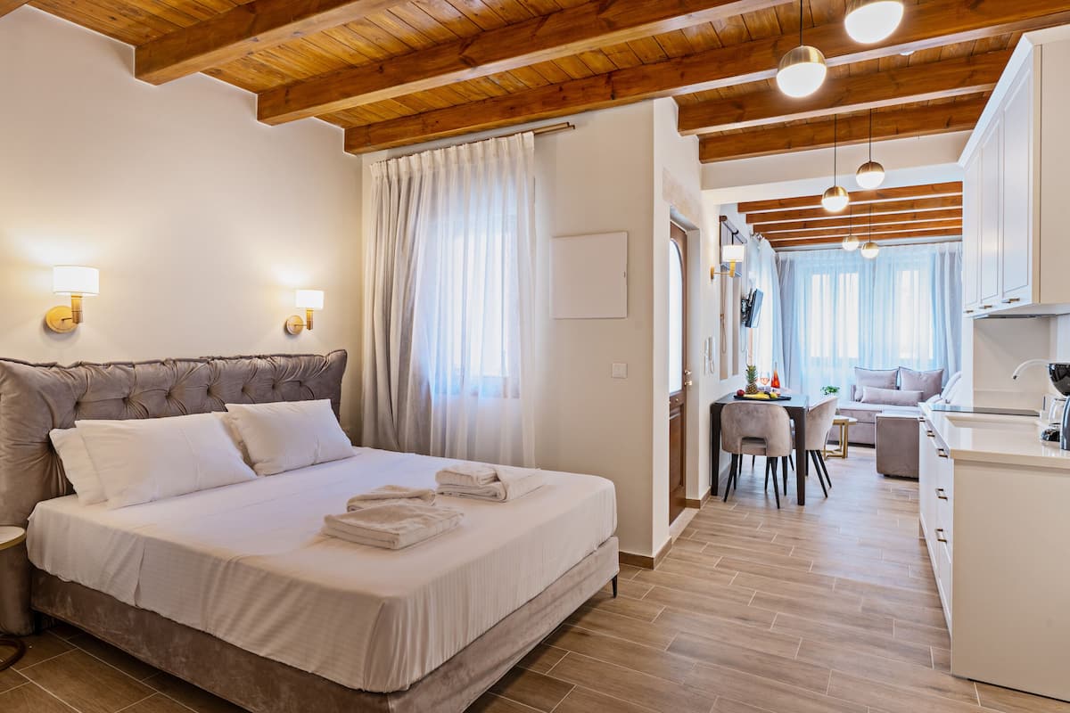 1 habitación, sistema de insonorización, wifi gratis y ropa de cama