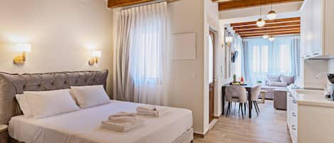 Suite superior | Sistema de insonorización, wifi gratis, ropa de cama