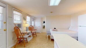 1 soverom, wi-fi (inkludert) og sengetøy