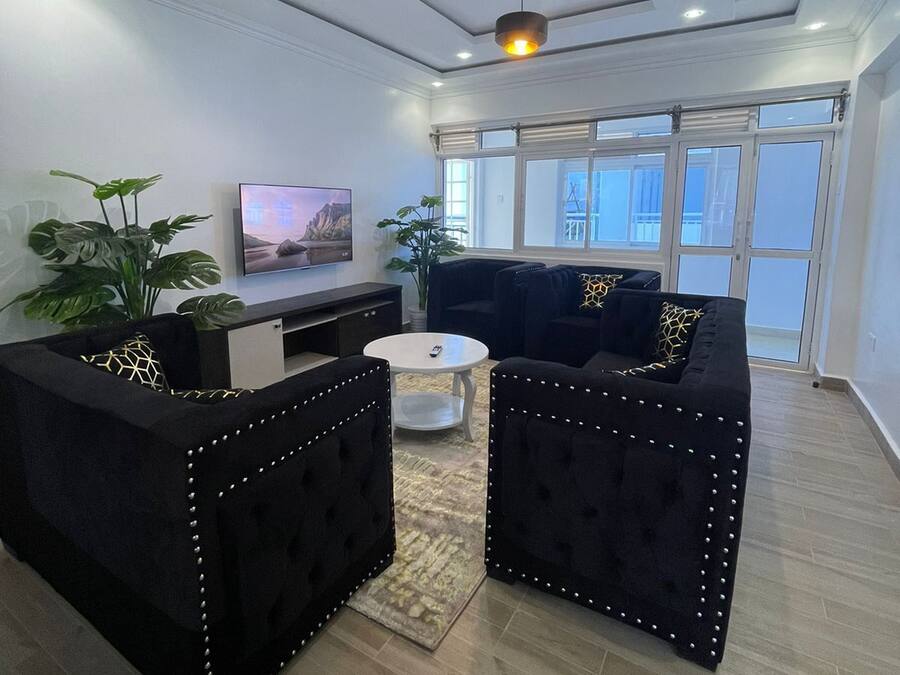 Suíte luxo, 3 quartos | Individualmente mobiliados, Wi-Fi de cortesia, roupa de cama