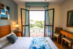 3 slaapkamers, een strijkplank/strijkijzer, gratis wifi