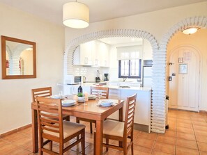 Dining - Homely 3 bedroom apt in Riviera close to beach (Mijas Costa)