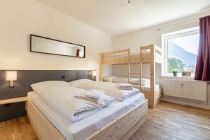 3 habitaciones, wifi gratis y ropa de cama