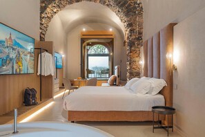 Luxury Condo, 1 Bedroom | Living area | 170-cm Smart TV with digital channels, TV - BASTIÒ PRIVATE SUITES (Catania)