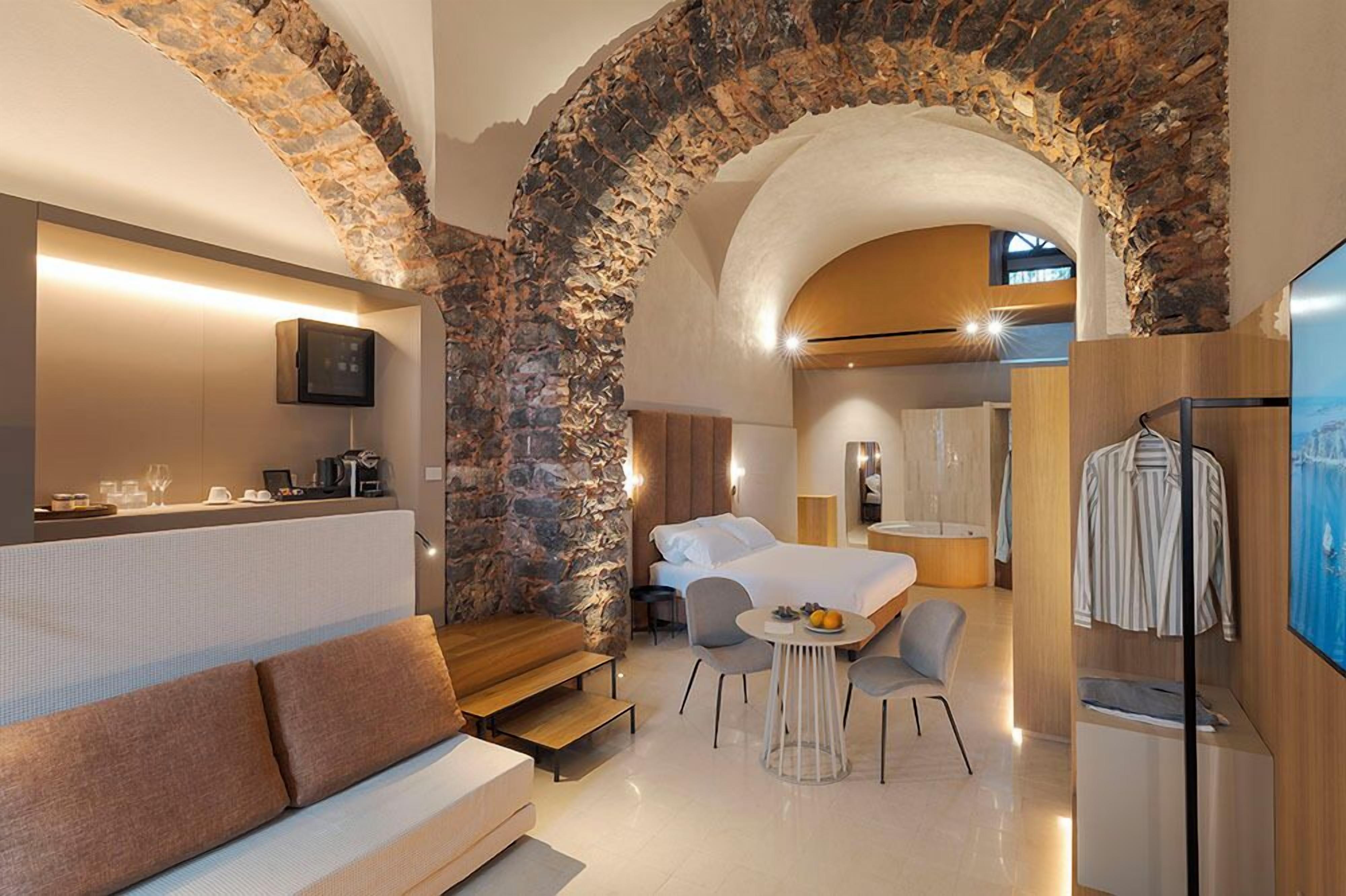 Photo - Bastiò Private Suites