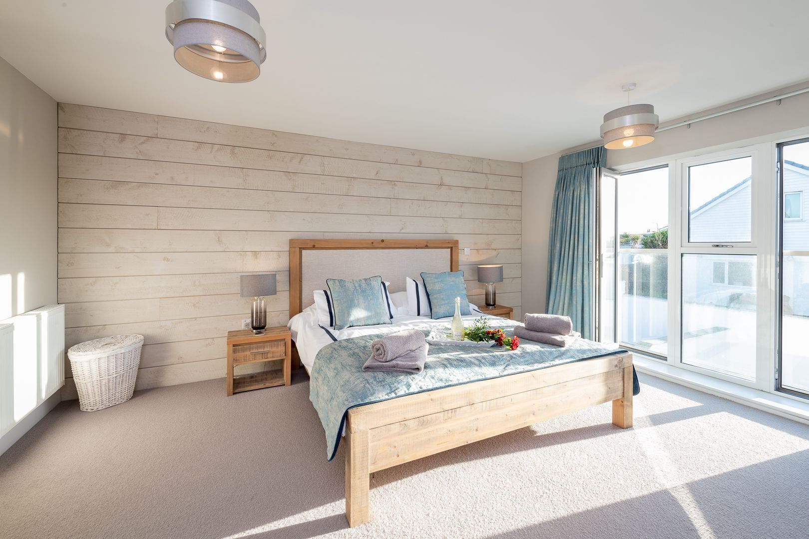 5 chambres, fer et planche à repasser, lit parapluie, Wi-Fi gratuit