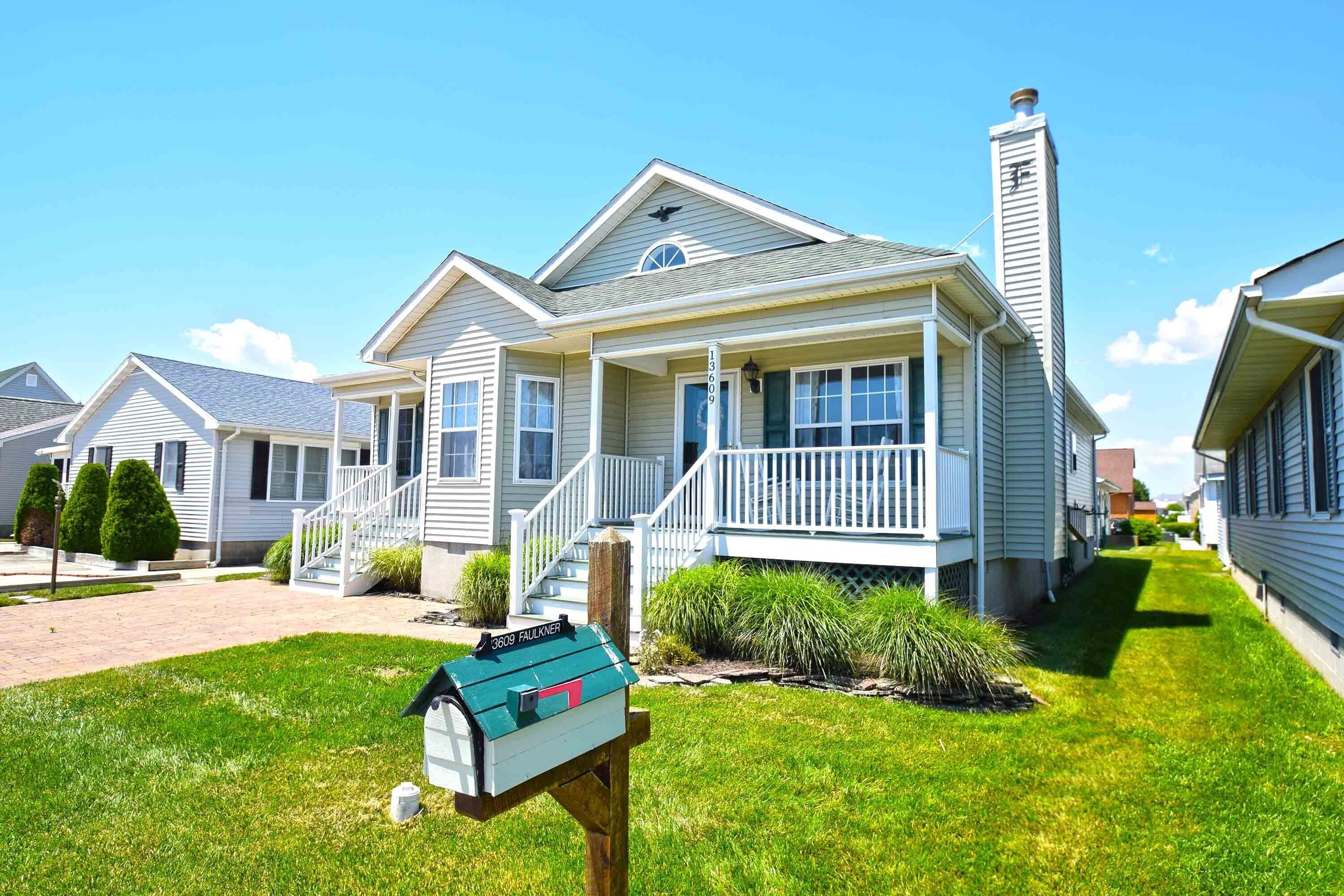Barge Road 13609-Bayside 136th St, Free WiFi, W/D, AC