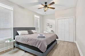 3 bedrooms, iron/ironing board, free WiFi, bed sheets