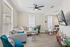 Smart TV, offices