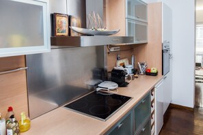 Luxury Apartment | Private kitchen | Full-sized fridge, microwave, oven, stovetop - Deluxe Apt. in the Heart of Kolonaki (Athens)