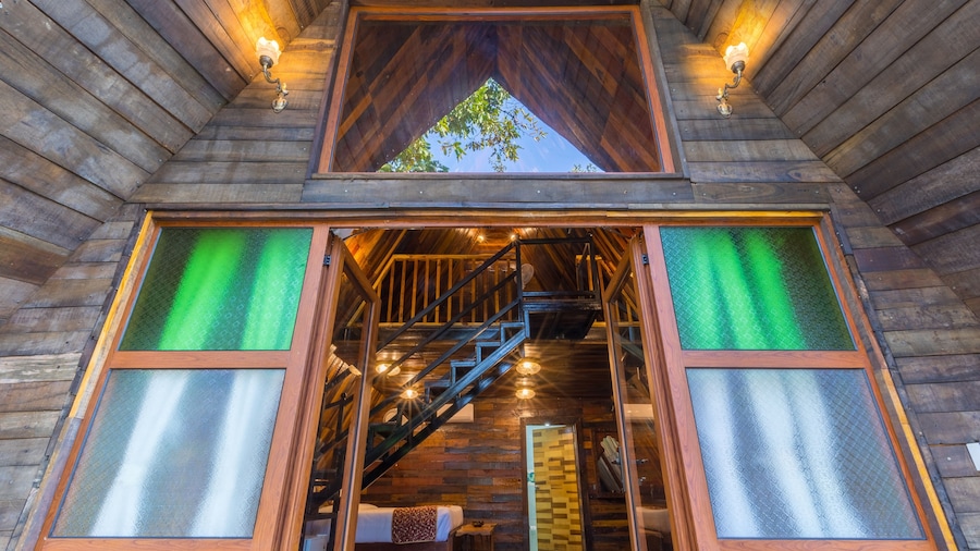 Sterling Padam Pench