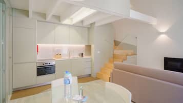 Premium Apartment | Dining room