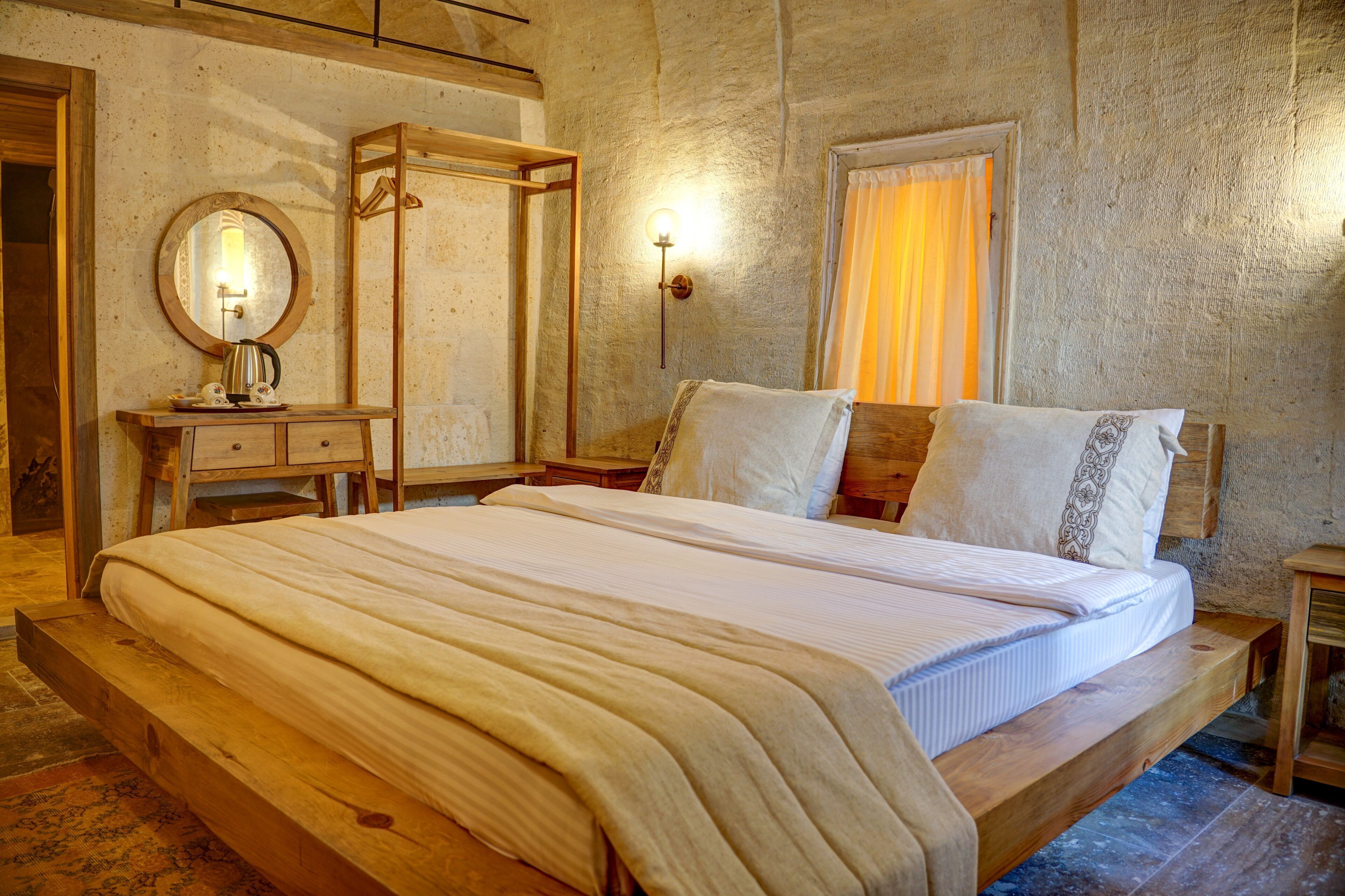 Frette Italian sheets, premium bedding, minibar, individually decorated